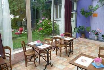 هتل Hôtel Le Relais Lamartine