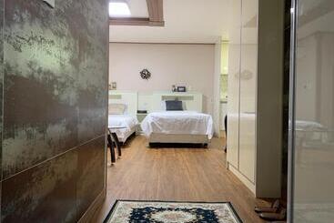 호텔 H.y Choi Hostel