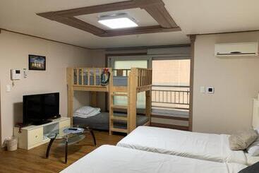 호텔 H.y Choi Hostel