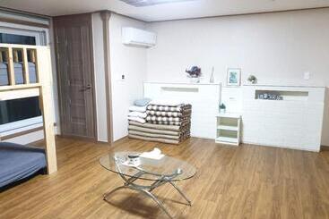 호텔 H.y Choi Hostel