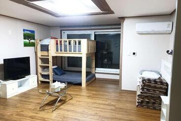 호텔 H.y Choi Hostel