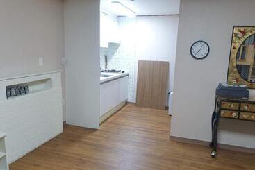 호텔 H.y Choi Hostel