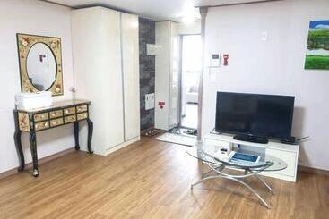 호텔 H.y Choi Hostel