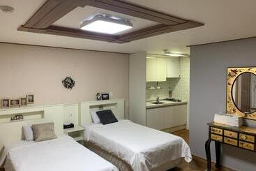 호텔 H.y Choi Hostel
