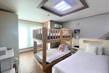 호텔 H.y Choi Hostel
