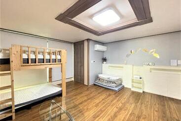 호텔 H.y Choi Hostel