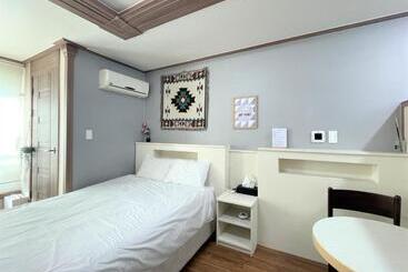 호텔 H.y Choi Hostel