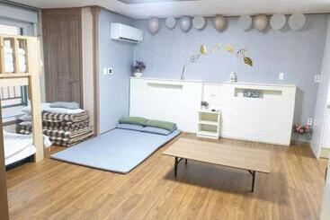 호텔 H.y Choi Hostel