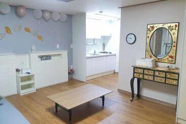 호텔 H.y Choi Hostel
