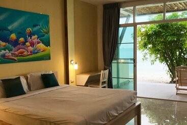 هتل Koh Mook Riviera Beach Resort