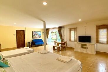 هتل Koh Mook Riviera Beach Resort