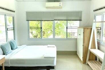 هتل Koh Mook Riviera Beach Resort