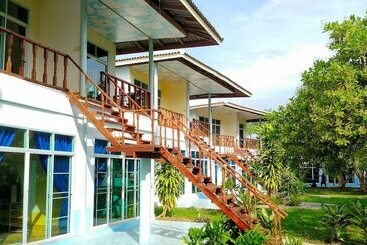 هتل Koh Mook Riviera Beach Resort