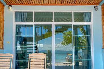 هتل Koh Mook Riviera Beach Resort