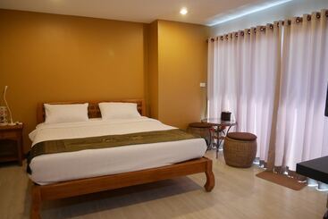 هتل Phaphoom Boutique Residence