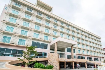 هتل Prachuap Grand
