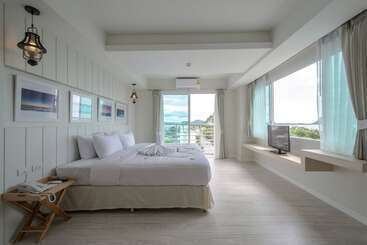 هتل Prachuap Grand