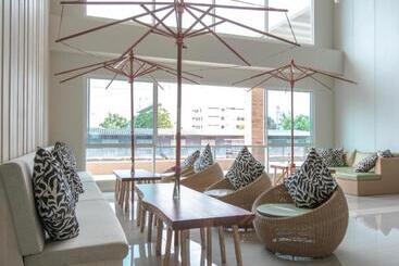 هتل Prachuap Grand