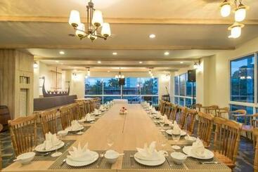 هتل Prachuap Grand