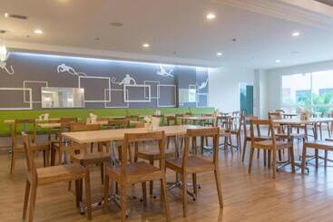 هتل Prachuap Grand