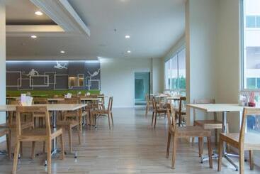 هتل Prachuap Grand