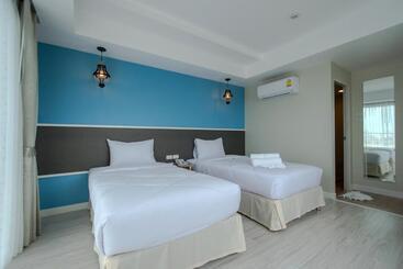 هتل Prachuap Grand