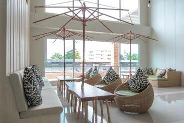 هتل Prachuap Grand