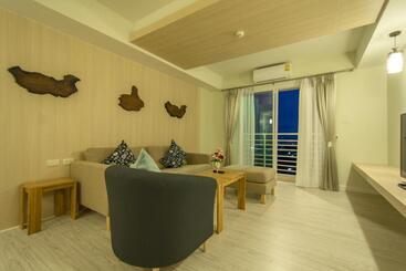 هتل Prachuap Grand