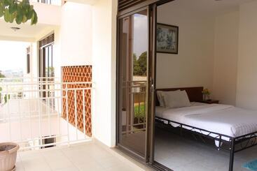 Sky Hotel International