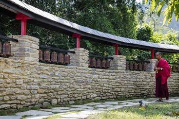 هتل The Pavilions Himalayas The Farm