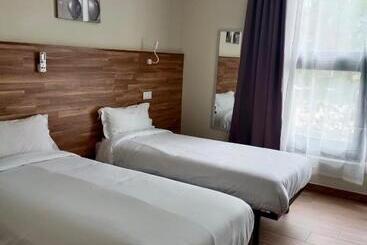 Apartahotel Golden Alcalá