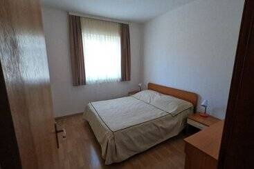 Apartments Villa Dvor