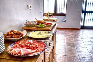 تختخواب و صبحانه La Vieja Botica