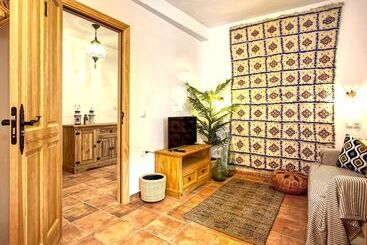 تختخواب و صبحانه La Vieja Botica