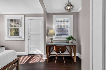 Bright And Modern Close To Everything