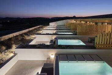 هتل Cave Suites