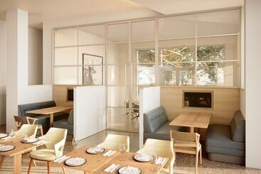 هتل Courtyard By Marriott Sheffield