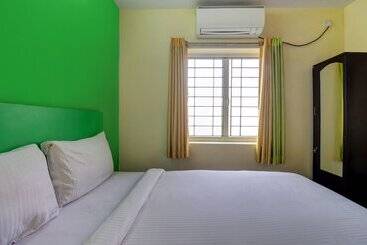 هتل Fab Green Tree Inn