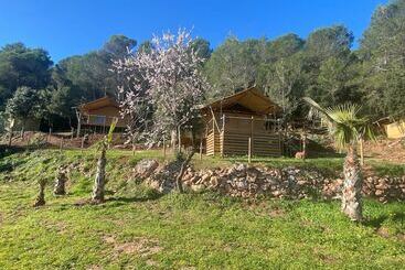 Glamping Vall De Codó - تيراداس