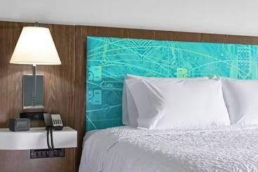 هتل Hampton Inn & Suites Indianapolis West Speedway