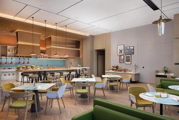 هتل Home2 Suites By Hilton Guiyang Airport