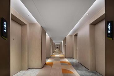 هتل Home2 Suites By Hilton Guiyang Airport