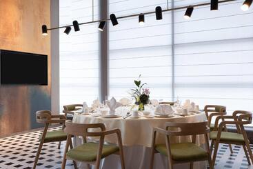 هتل Home2 Suites By Hilton Guiyang Airport