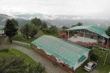 هتل Saiva Hill Resort