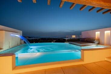 هتل Utopia Suites By Anna Platanou   Adults Only