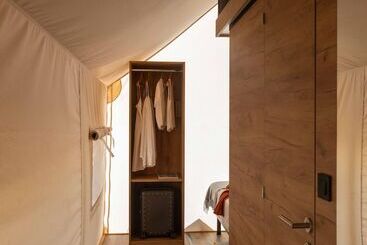 בית מלון כפרי Wecamp Cadaqués