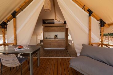 בית מלון כפרי Wecamp Cadaqués