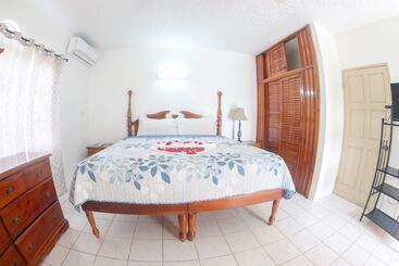 پانسیون Van Villa Holidays