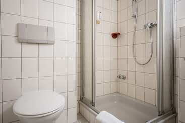 Point Hotel Apartments & Rooms