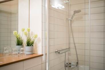 Point Hotel Apartments & Rooms